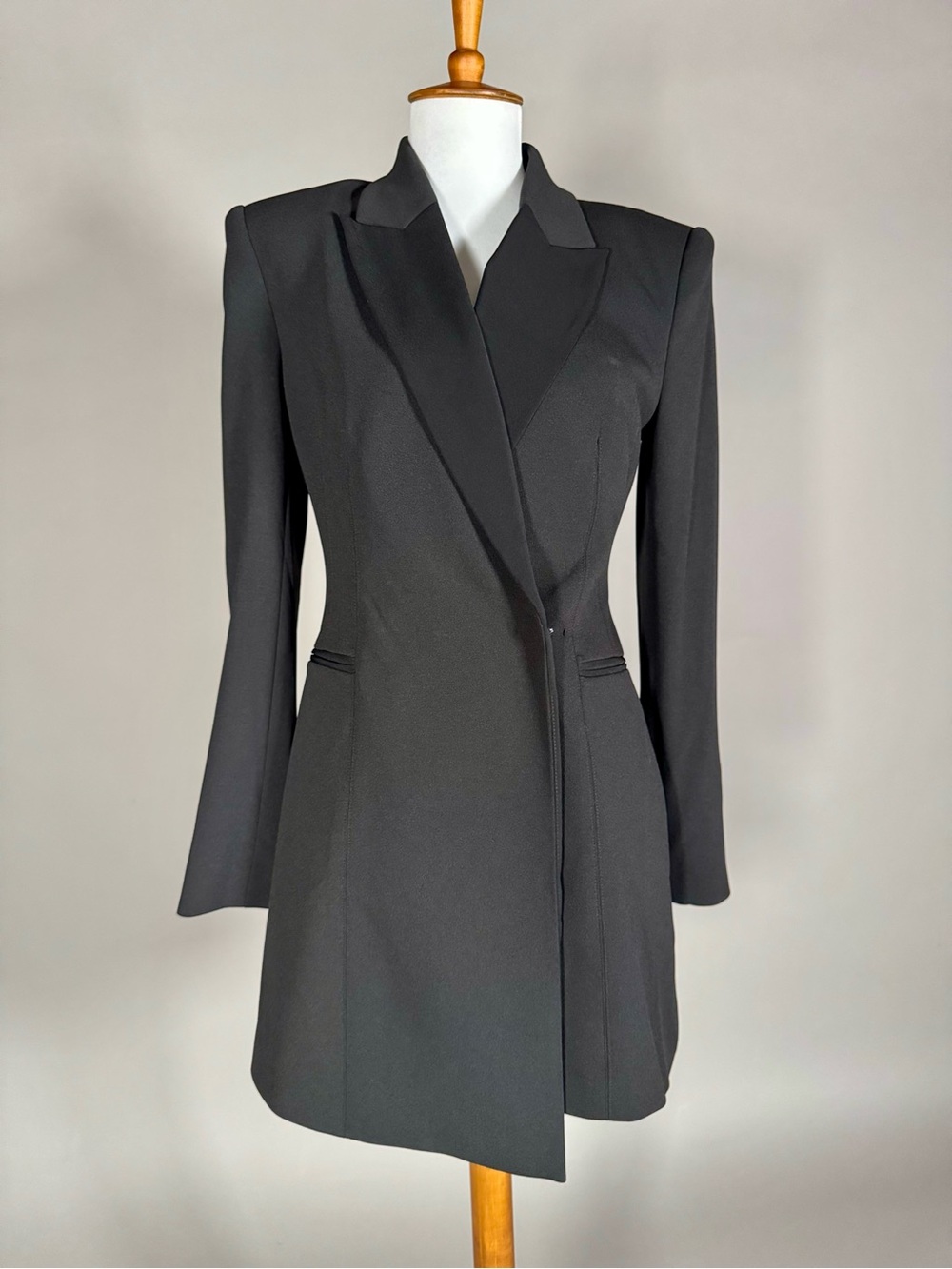 BCBGMaxAzria Black Tailored Longline Blazer